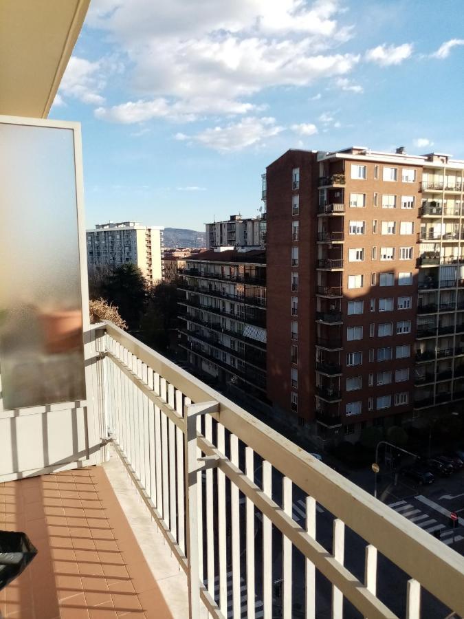 Bruno Turin Apartment Near The Metro Collegno Exteriér fotografie