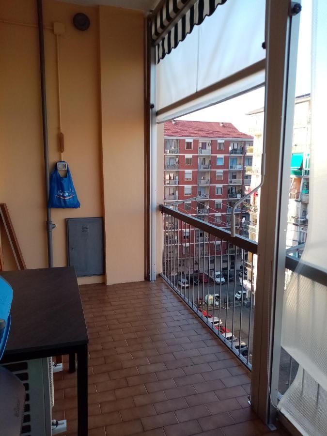 Bruno Turin Apartment Near The Metro Collegno Exteriér fotografie