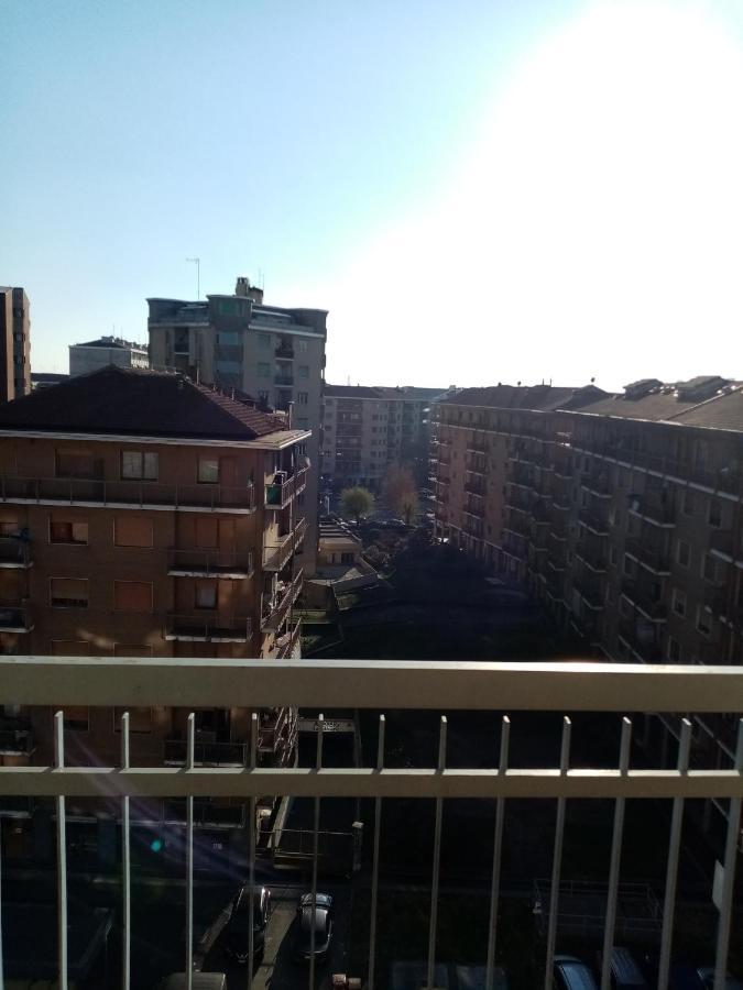 Bruno Turin Apartment Near The Metro Collegno Exteriér fotografie